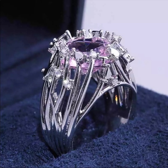 Luxury 925 Sterling Silver Sapphire Ring - Picture 3 of 6